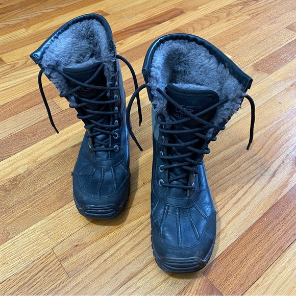 Ugg Adirondack Sheepskin Black & Grey Boots Size 7 - Picture 5 of 7